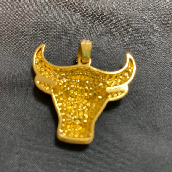 Gold Tone Bull Pendant - Picture 4 of 4